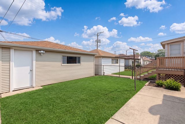 7234 W Fitch Avenue, Chicago, IL 60631