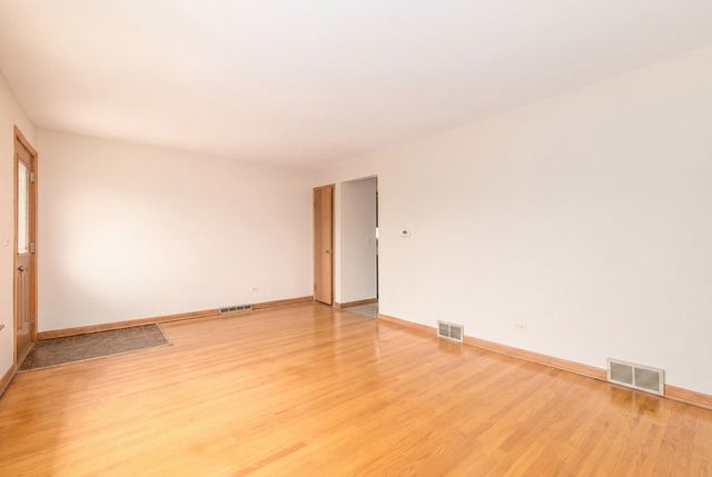 7234 W Fitch Avenue, Chicago, IL 60631