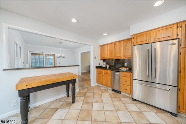 32 Deerfield Rd, Mendham Boro, NJ 07945