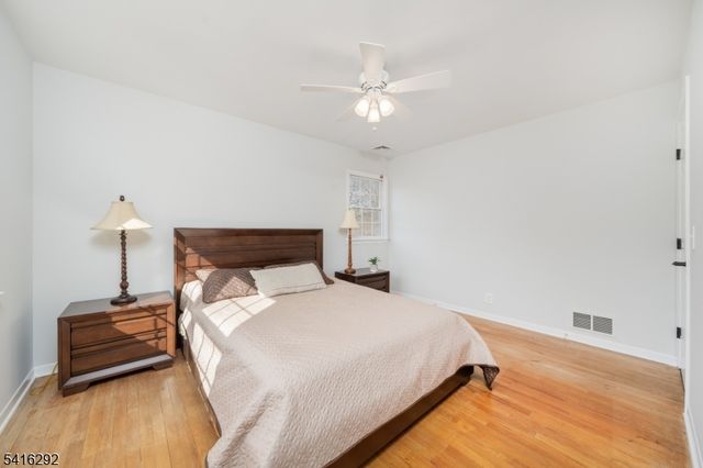 32 Deerfield Rd, Mendham Boro, NJ 07945