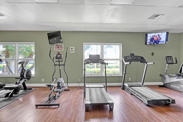2940 Crosley Drive E, West Palm Beach, FL 33415