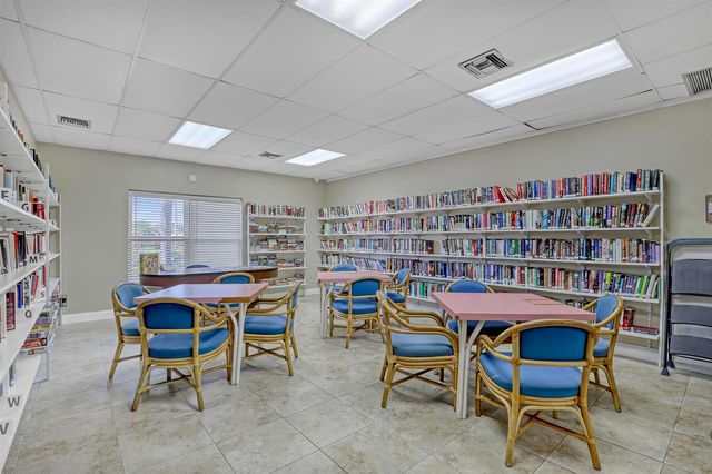 2940 Crosley Drive E, West Palm Beach, FL 33415