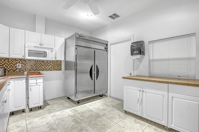 2940 Crosley Drive E, West Palm Beach, FL 33415
