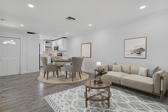 2940 Crosley Drive E, West Palm Beach, FL 33415