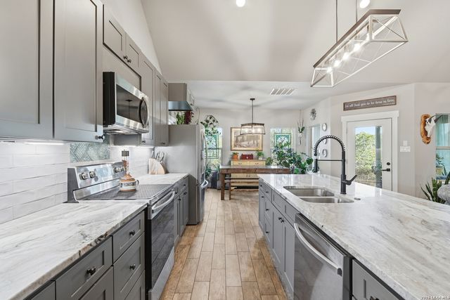 2295 Tanglewood Trail, Spring Branch, TX 78070