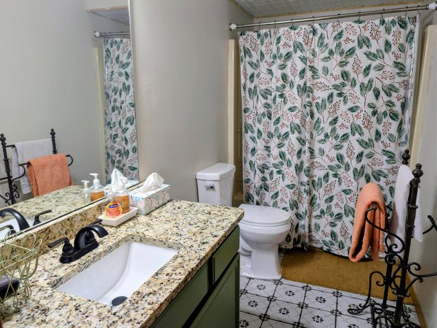 448 Notch Lane 3, Branson West, MO 65737