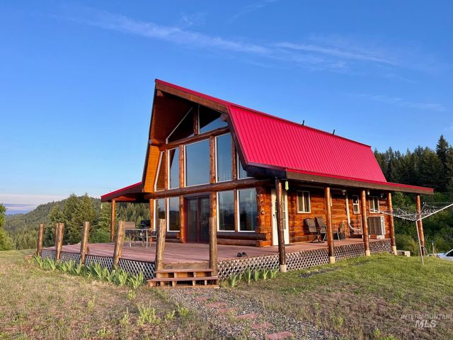 706 and 704 Canyon Rim Lane, Orofino, ID 83544