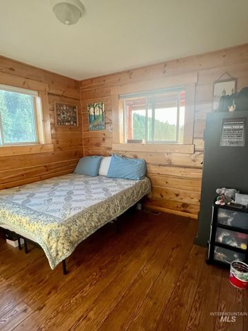 706 and 704 Canyon Rim Lane, Orofino, ID 83544