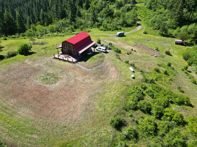 706 and 704 Canyon Rim Lane, Orofino, ID 83544