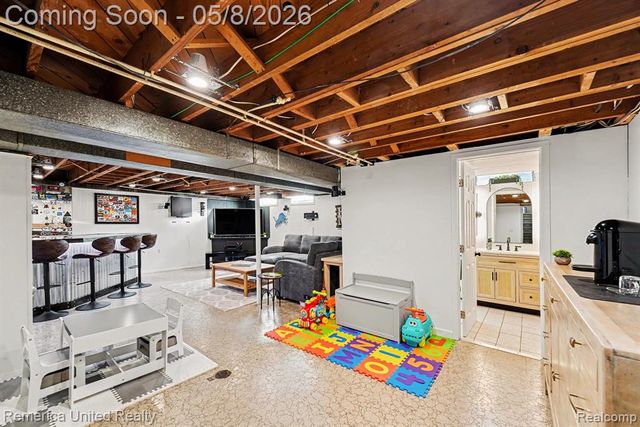 31617 Hees Street, Livonia, MI 48150