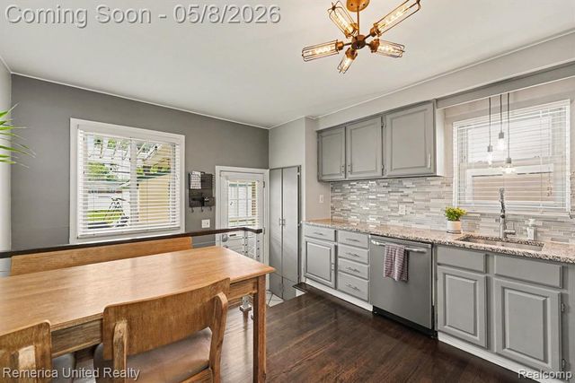 31617 Hees Street, Livonia, MI 48150