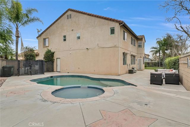 14037 Hollywood Ave, Eastvale, CA 92880