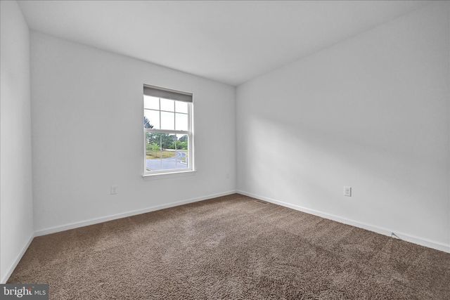 8101-J CARL WILLIAMS BLVD, Harrisburg, PA 17112