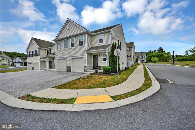 8101-J CARL WILLIAMS BLVD, Harrisburg, PA 17112