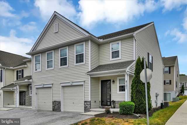 8101-J CARL WILLIAMS BLVD, Harrisburg, PA 17112