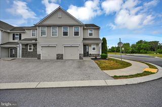 8101-J CARL WILLIAMS BLVD, Harrisburg, PA 17112