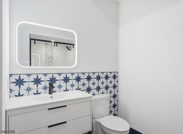 647 S 10Th St, Newark City, NJ 07108