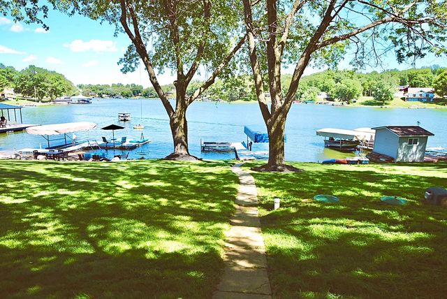 160 Hillcrest Ridge, Montezuma, IA 50171
