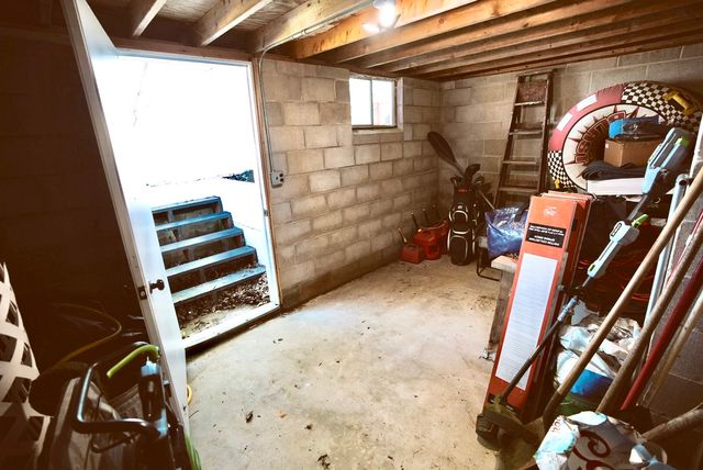 160 Hillcrest Ridge, Montezuma, IA 50171
