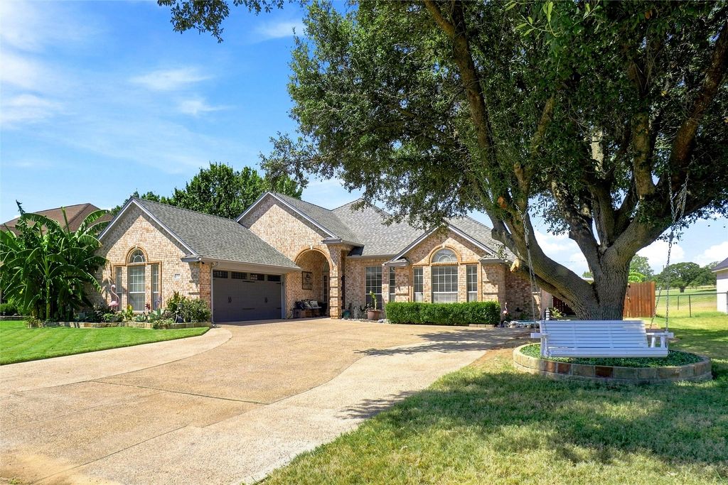118 Golfers Way, Azle, TX 76020 — photo 2