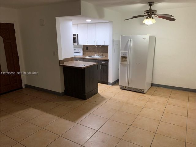 1851 NE 168th St B10, North Miami Beach, FL 33162