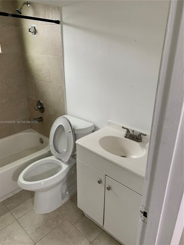 1851 NE 168th St B10, North Miami Beach, FL 33162
