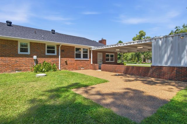 202 Derby Ln, Franklin, TN 37069