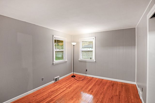 161 Fernbank Road, Springfield, MA 01129