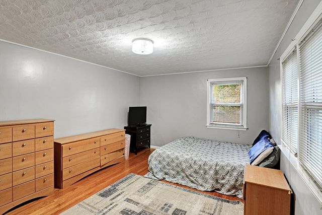 161 Fernbank Road, Springfield, MA 01129