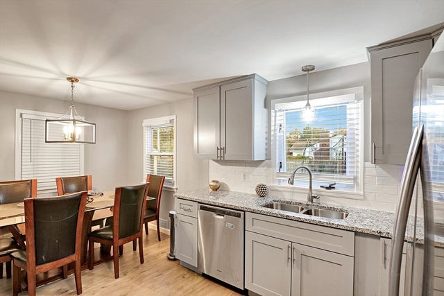 161 Fernbank Road, Springfield, MA 01129