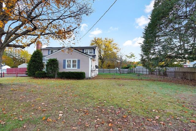 161 Fernbank Road, Springfield, MA 01129