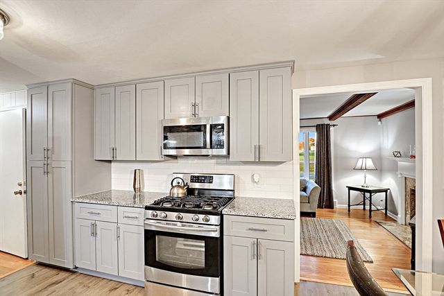 161 Fernbank Road, Springfield, MA 01129
