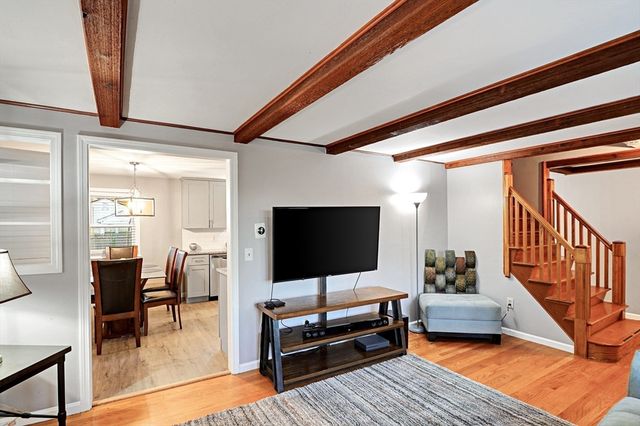 161 Fernbank Road, Springfield, MA 01129