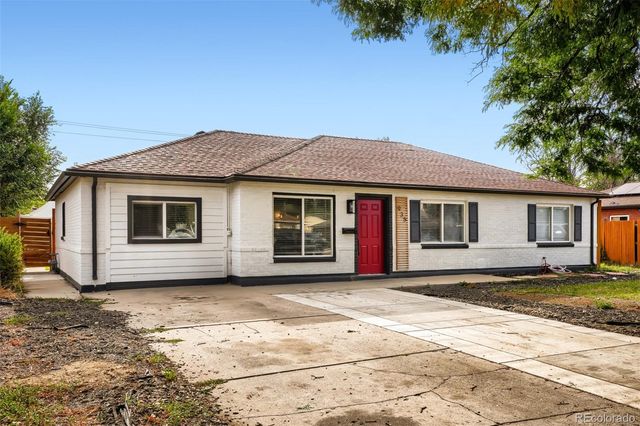 935 Quari Street, Aurora, CO 80011