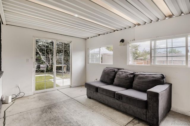 935 Quari Street, Aurora, CO 80011
