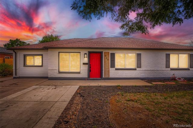935 Quari Street, Aurora, CO 80011