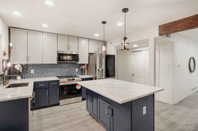 935 Quari Street, Aurora, CO 80011