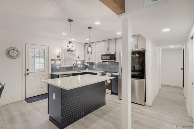 935 Quari Street, Aurora, CO 80011