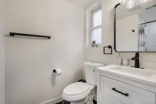 935 Quari Street, Aurora, CO 80011