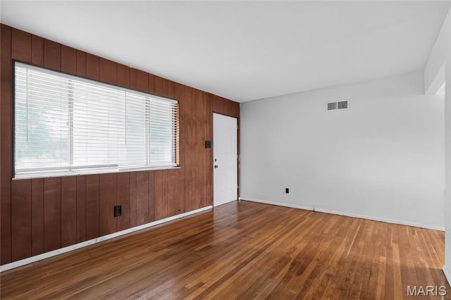 495 Benne Drive, Florissant, MO 63031