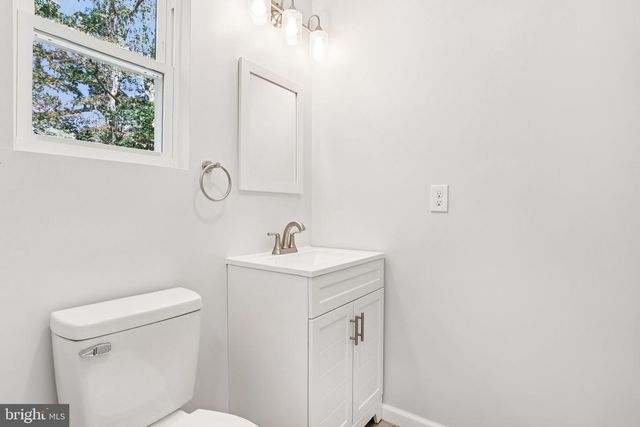 37 OSAGE TR., Medford Lakes, NJ 08055