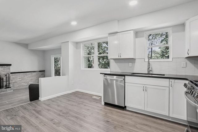 37 OSAGE TR., Medford Lakes, NJ 08055