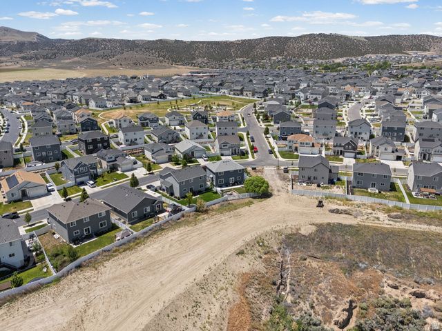 4693 E SILVER RIDGE RD, Eagle Mountain, UT 84005