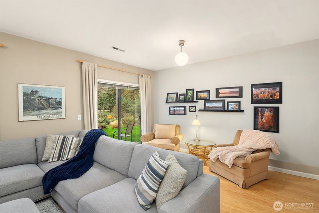 3922 229th Place SE, Sammamish, WA 98075