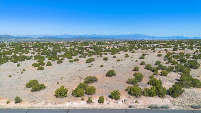 23 Calle Ventoso E, Santa Fe, NM 87506