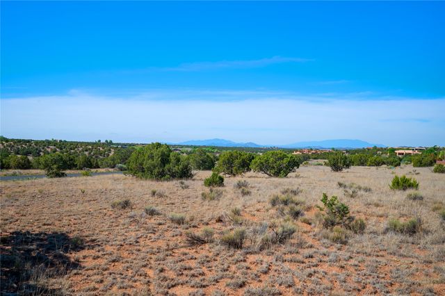 23 Calle Ventoso E, Santa Fe, NM 87506