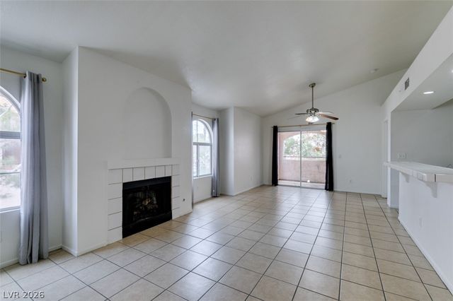 7570 West Flamingo Road 252, Las Vegas, NV 89147