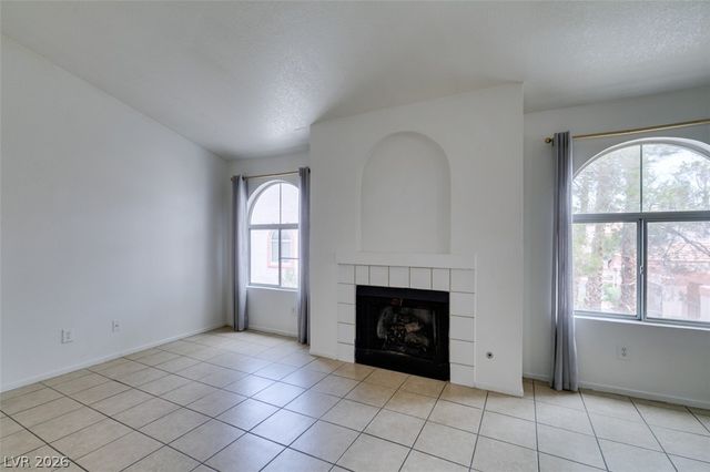 7570 West Flamingo Road 252, Las Vegas, NV 89147