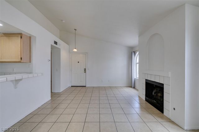 7570 West Flamingo Road 252, Las Vegas, NV 89147