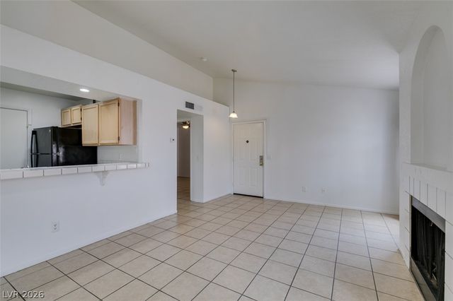 7570 West Flamingo Road 252, Las Vegas, NV 89147